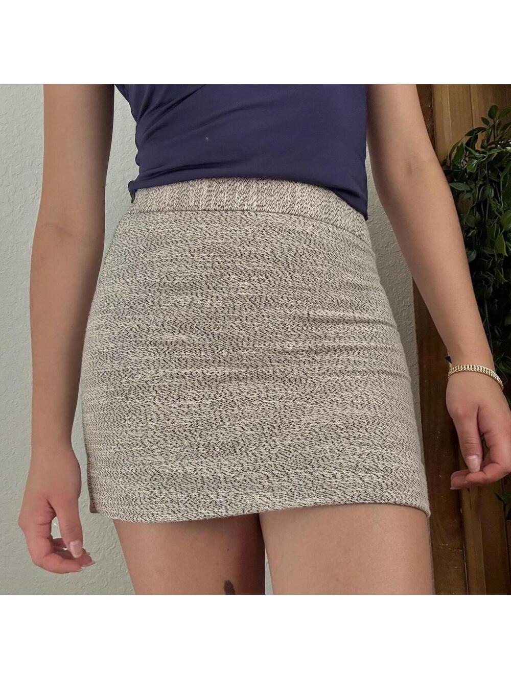 LOFT Petite Textured Knit Mini Skirt – Size 0P